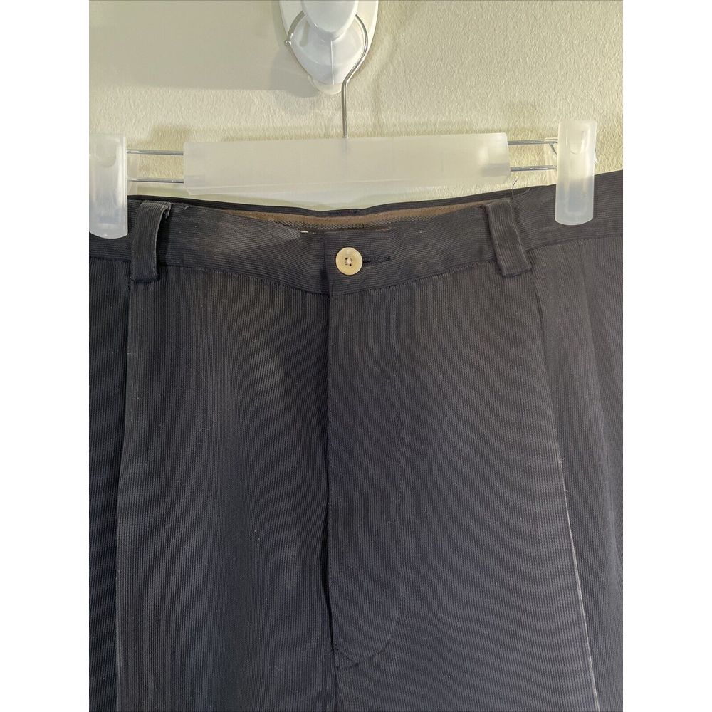Tommy Bahama Relaxed Black 100% Silk Pleated Shorts Men's Size 38 Golf Vacation - Picture 2 of 9